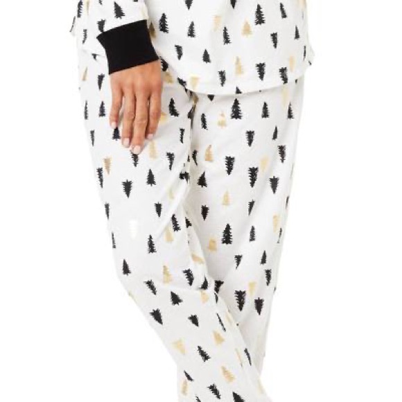 Family PJs Women's Holiday Pajama Set Tree Print - Picture 15 of 16